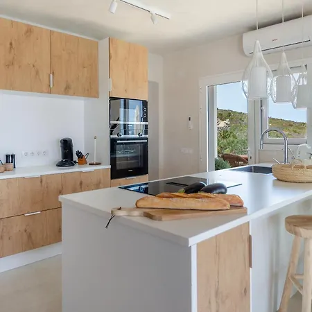 Xenofilia 6 Villa